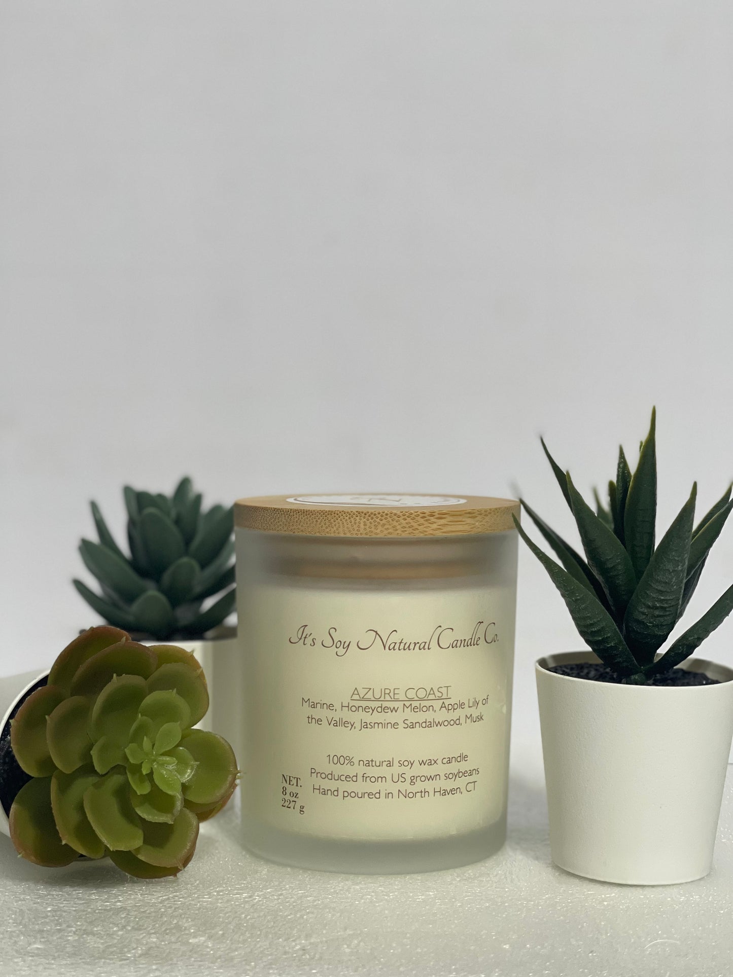 Azure Coast beach scented soy candle - Luxury non-toxic hand-poured candle - It's Soy Natural